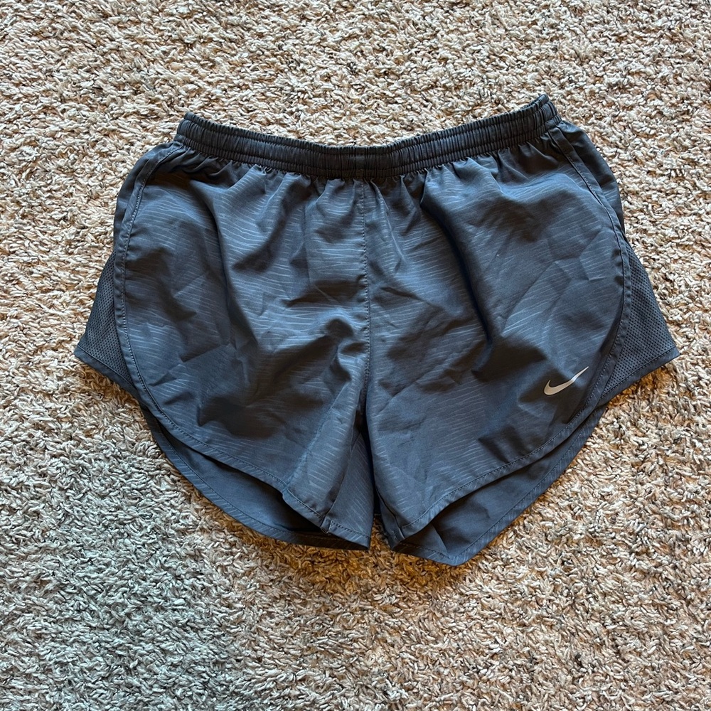 XS gray nike shorts